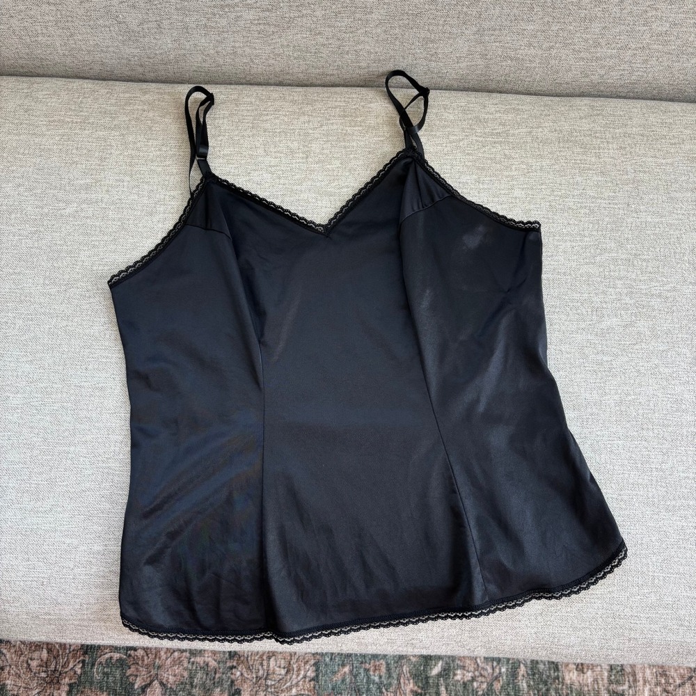 80s Vintage Vanity Fair Cami Top Black Nylon Lace Trim Whimsigoth Romantic Glam